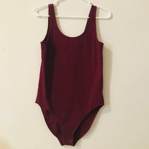 2 for $25 ✨🌼 Red Fitted Stretch Bodysuit Tank Tee